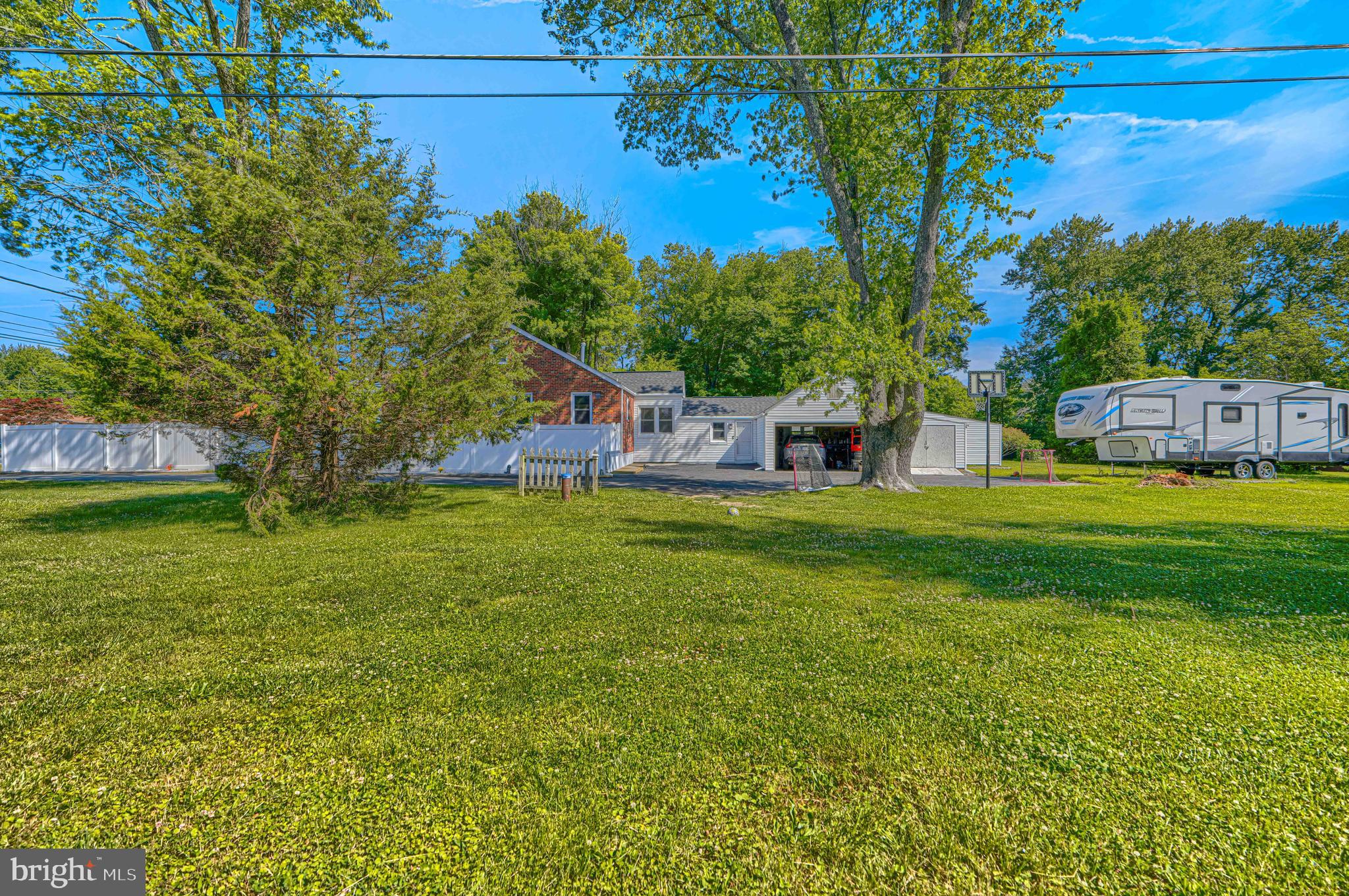 15 Mountain Road Fallston, MD 21047 - Photo 4 of 43