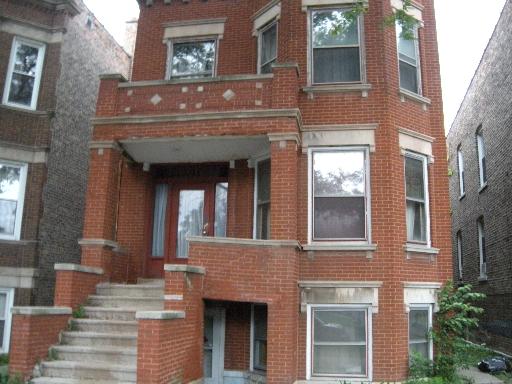 4338 West Cermak Road Chicago, IL 60623 - Photo 3 of 3 a front view of a building