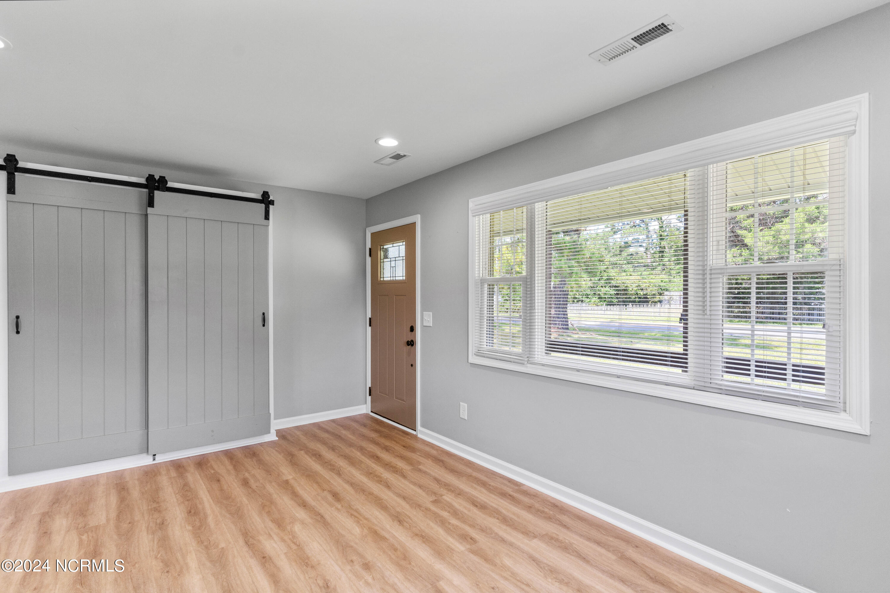 4254 Gordon Road Wilmington, NC 28405 - Photo 6 of 36 4254gordonrd_00006