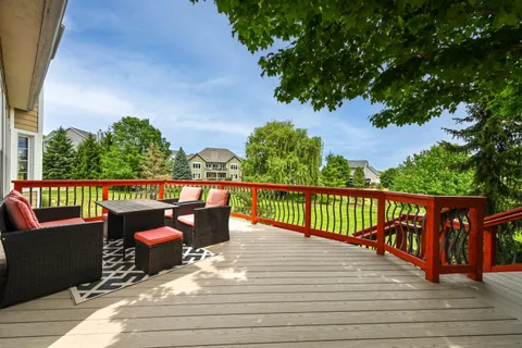 $685,000 | 533 Majestic View Lane, Oconomowoc, WI 53066
