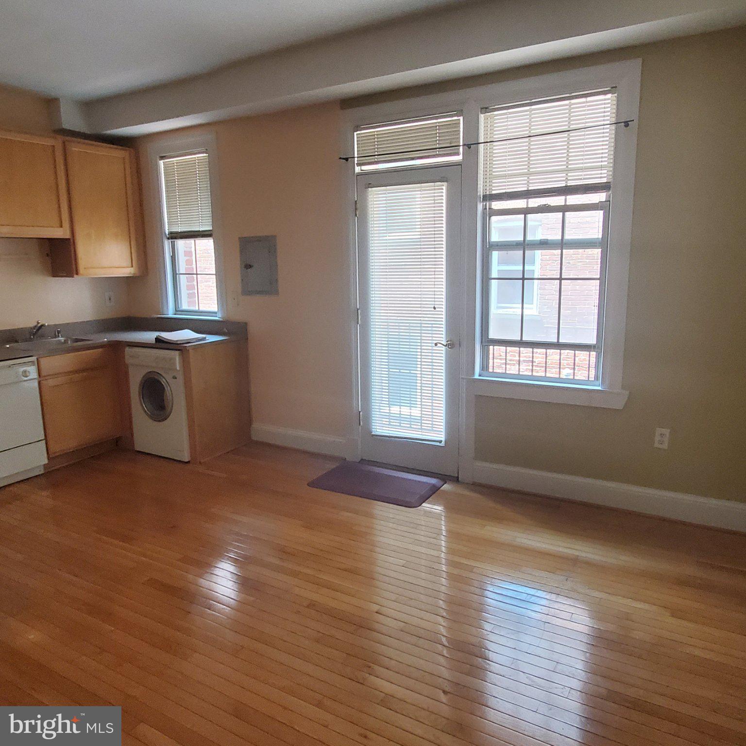 1401 Columbia Road Northwest, Unit 307 Washington, DC 20009 - Photo 16 of 37