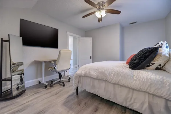 $2,400 | 117 East Euclid Avenue, DeLand, FL 32724