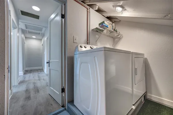 $2,400 | 117 East Euclid Avenue, DeLand, FL 32724