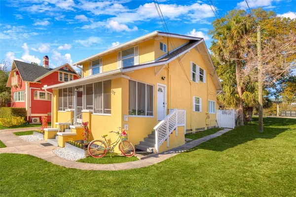 $2,400 | 117 East Euclid Avenue, DeLand, FL 32724