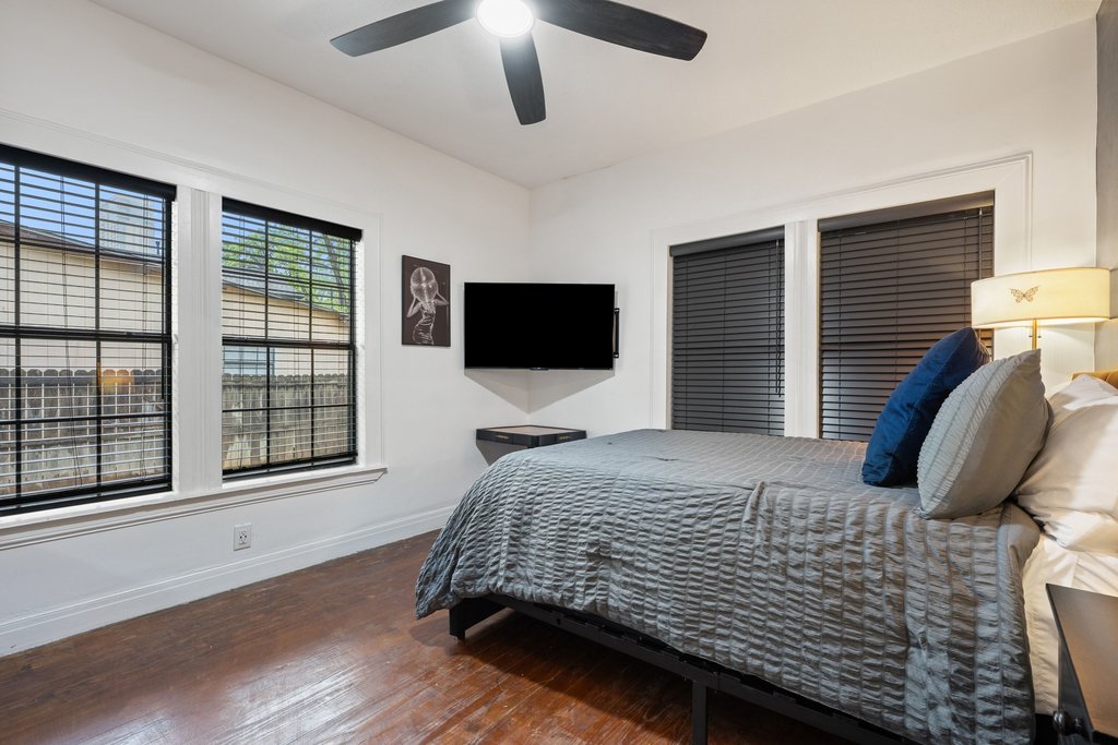 1300 Haskell Street Austin, TX 78702 - Photo 16 of 32 bedroom 1 for 1st duplex