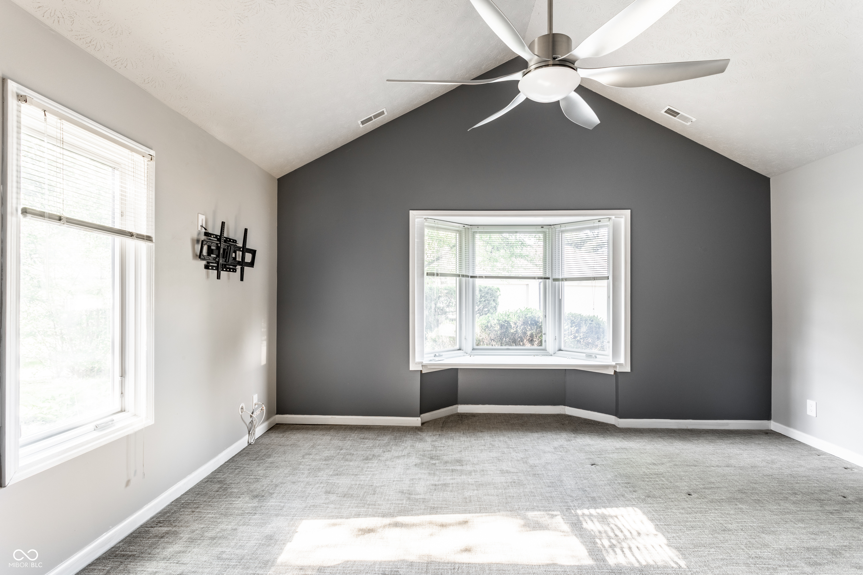 1663 Cloister Drive Indianapolis, IN 46260 - Photo 16 of 28