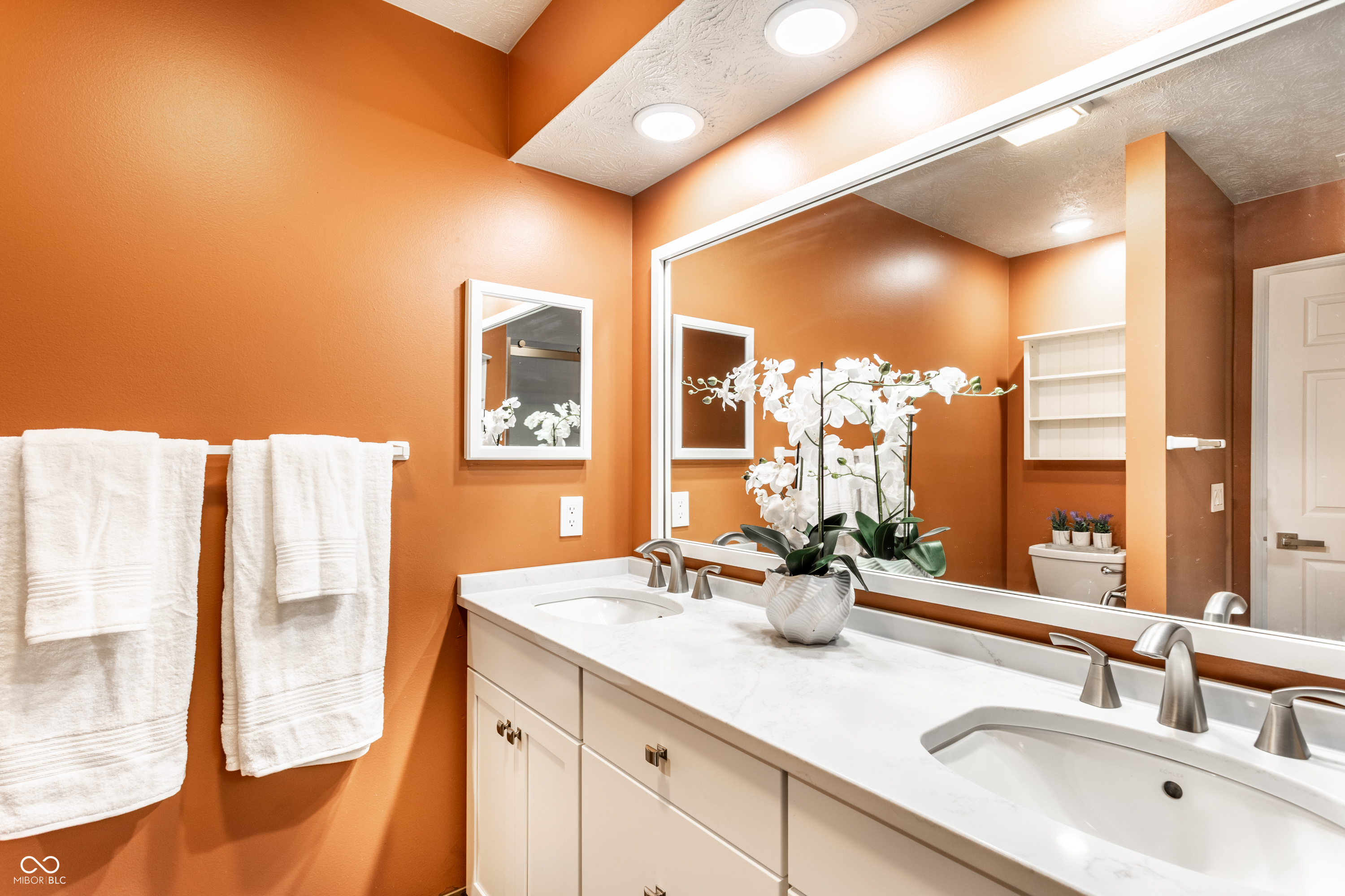 1663 Cloister Drive Indianapolis, IN 46260 - Photo 19 of 28