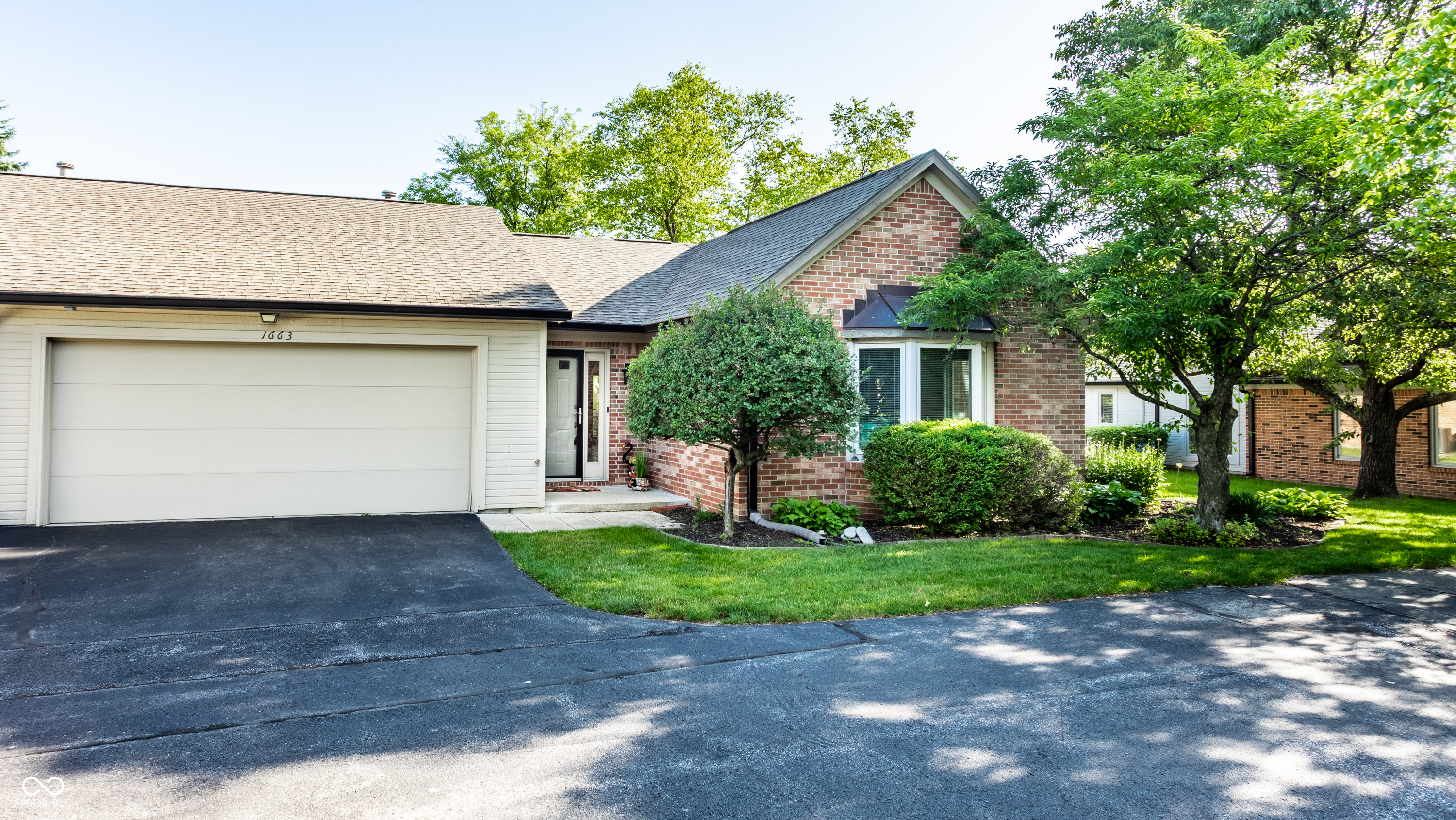 1663 Cloister Drive Indianapolis, IN 46260 - Photo 2 of 28