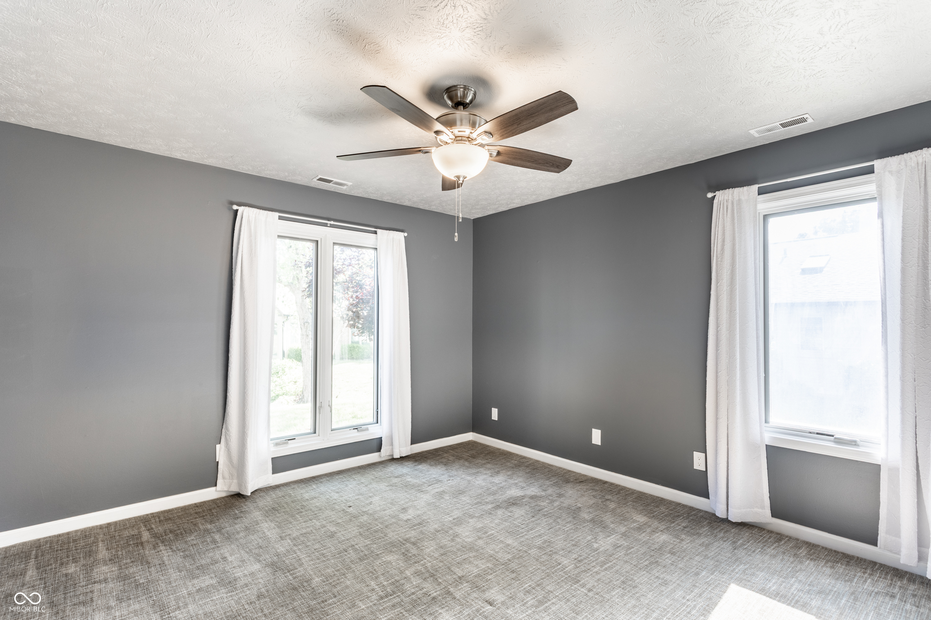 1663 Cloister Drive Indianapolis, IN 46260 - Photo 21 of 28