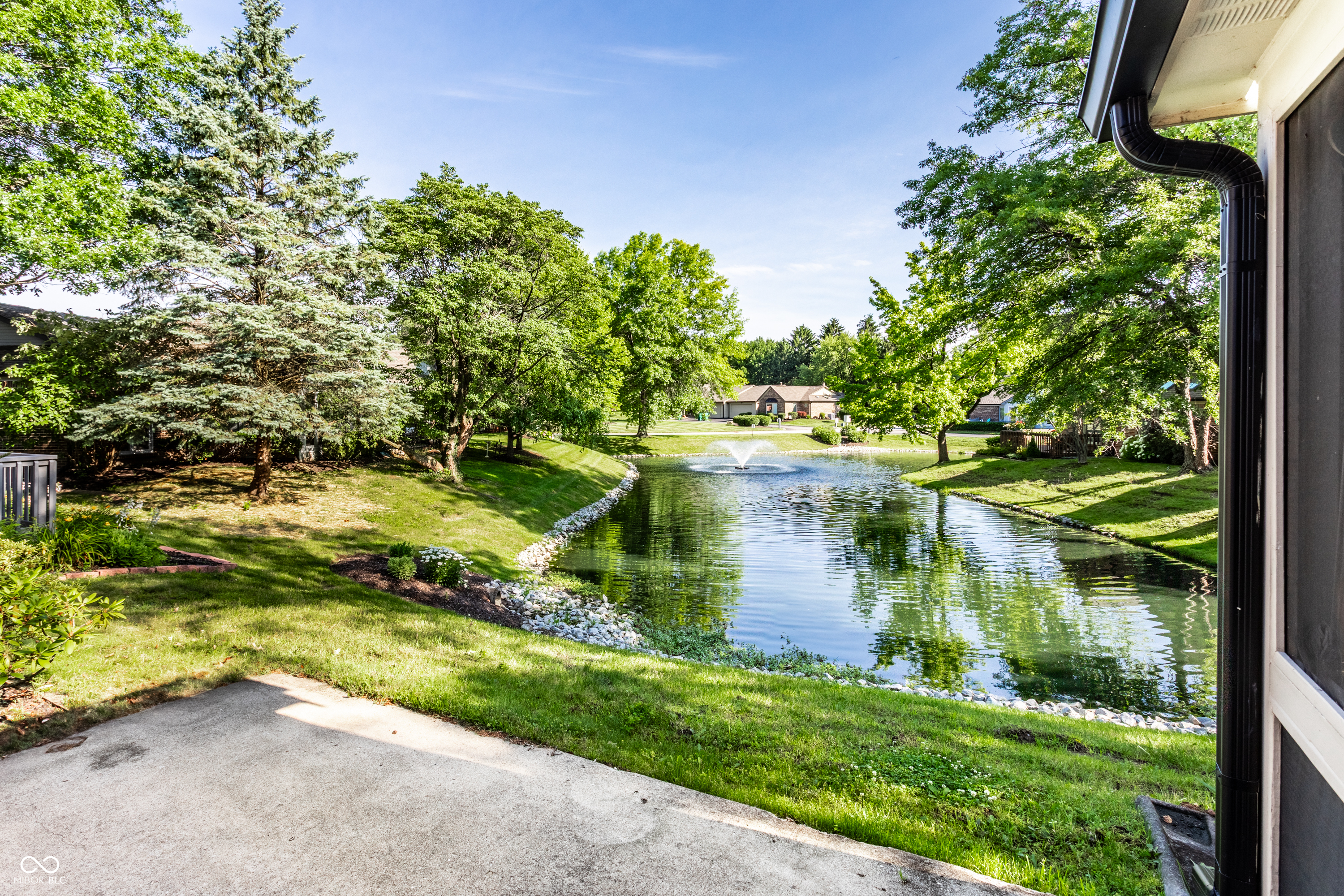1663 Cloister Drive Indianapolis, IN 46260 - Photo 25 of 28