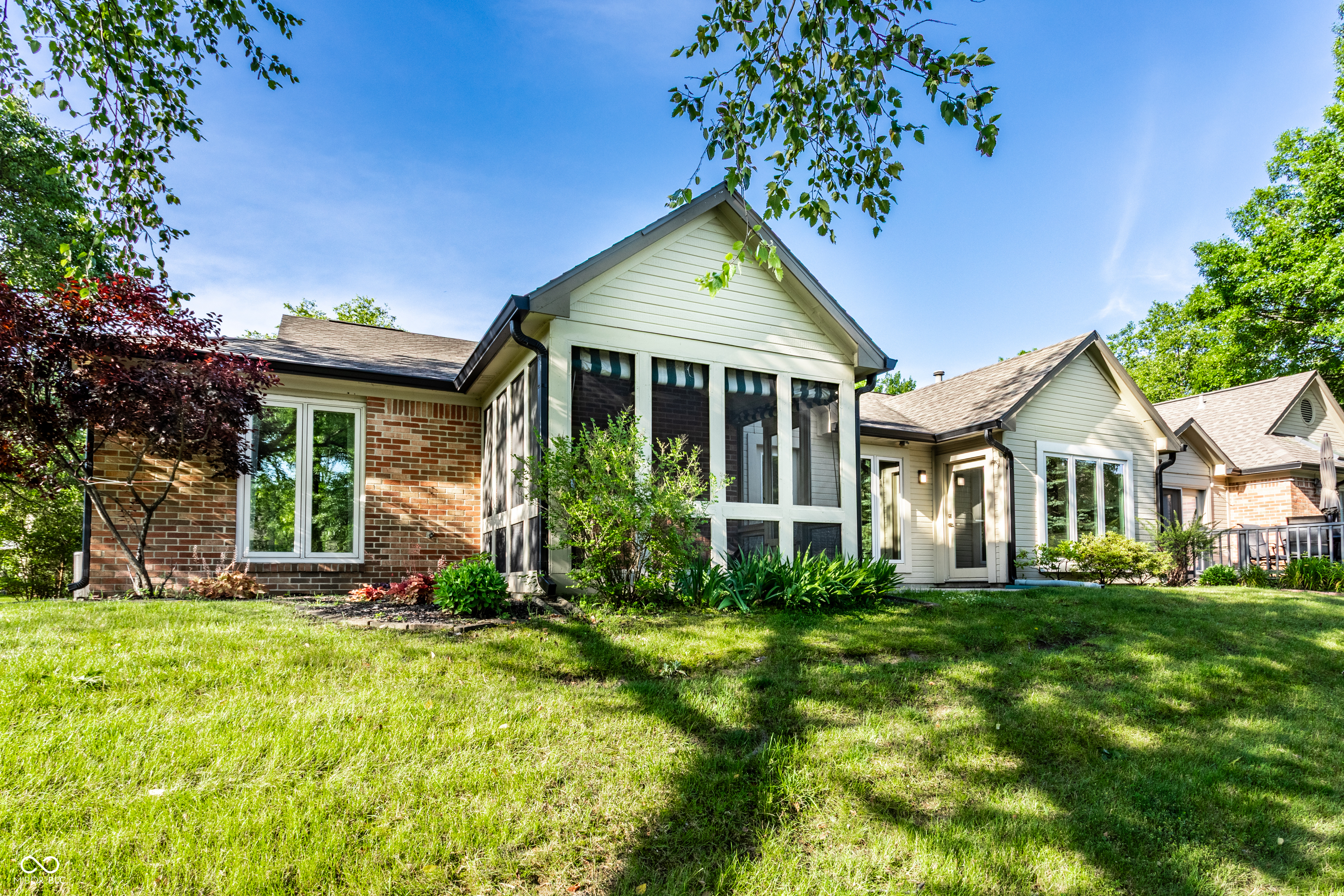 1663 Cloister Drive Indianapolis, IN 46260 - Photo 28 of 28