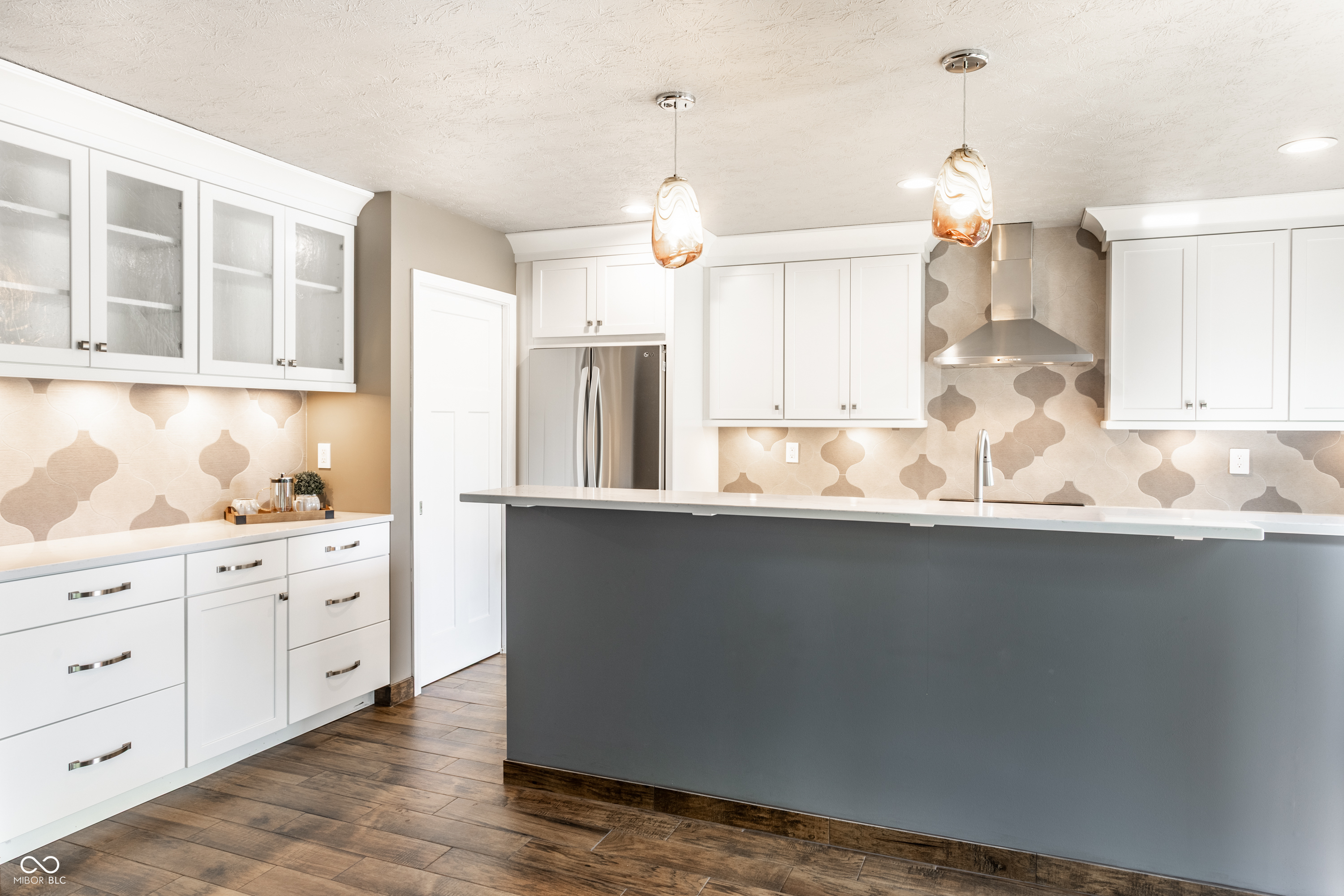 1663 Cloister Drive Indianapolis, IN 46260 - Photo 9 of 28