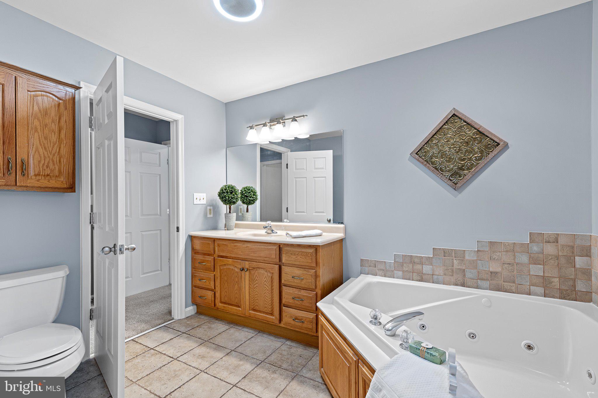 255 Merion Road Dover, DE 19904 - Photo 16 of 32 Primary En Suite