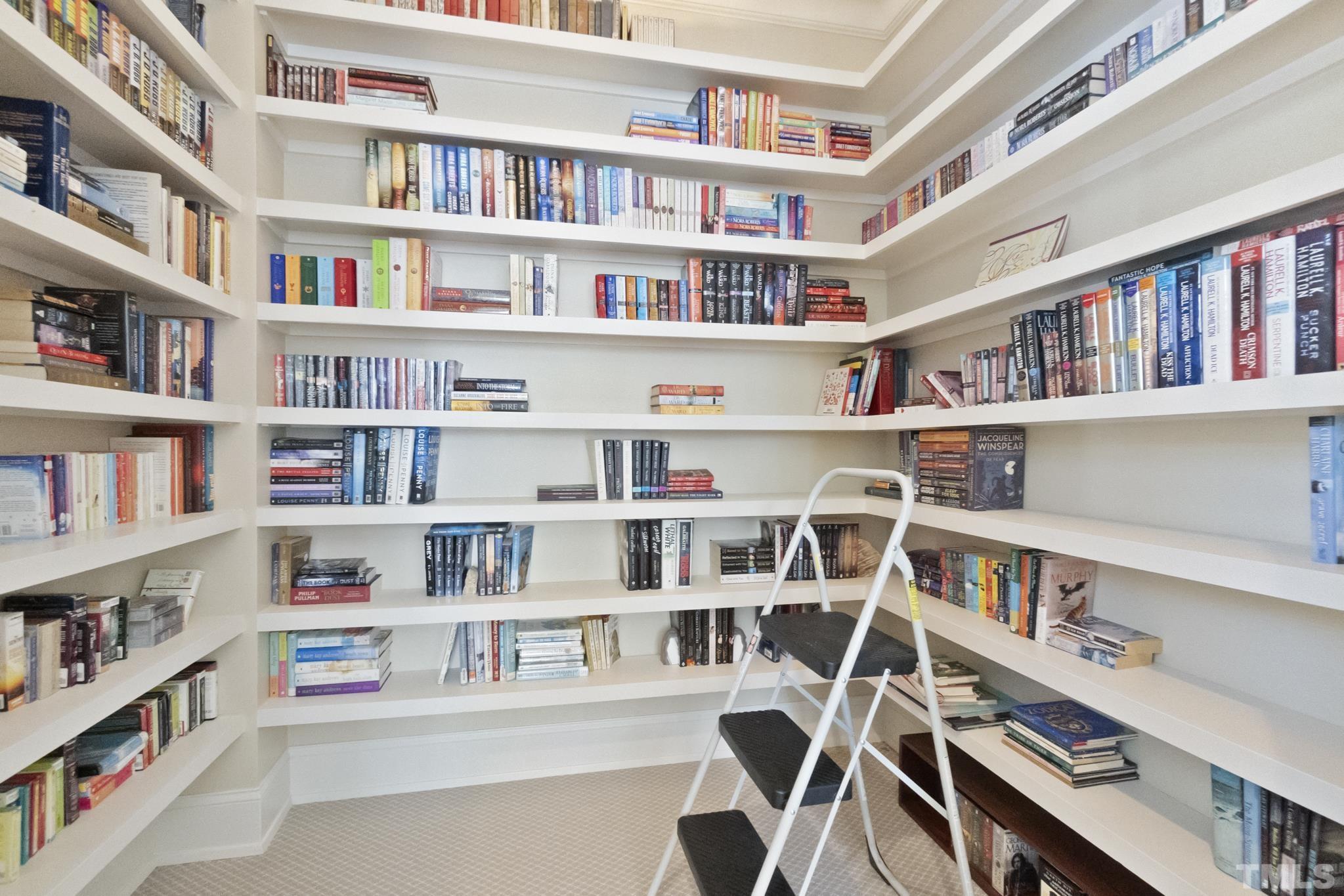 2017 Fairview Road, Unit 110 Raleigh, NC 27608 - Photo 14 of 20