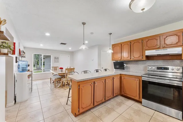 $575,000 | 2757 Northwest 83rd Terrace, Coral Springs, FL 33065