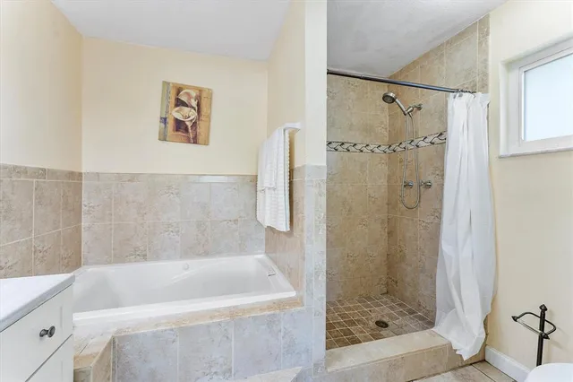 $575,000 | 2757 Northwest 83rd Terrace, Coral Springs, FL 33065