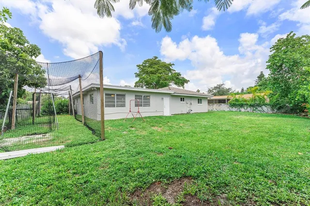 $575,000 | 2757 Northwest 83rd Terrace, Coral Springs, FL 33065
