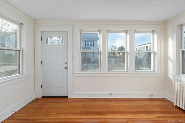 $3,350 | 57 Spring Street, Unit 1, Oyster Bay, NY 11771