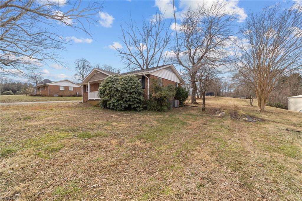 3013 Pleasant Ridge Road Summerfield, NC 27358 - Photo 4 of 40