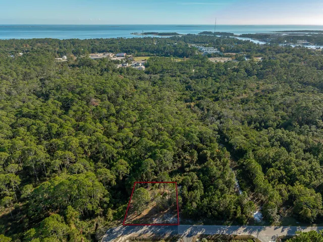 $30,000 | 711 Northeast Ne Avenue, Carrabelle, FL 32322