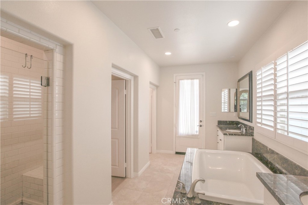 38 Ridge Valley Irvine, CA 92618 - Photo 13 of 39