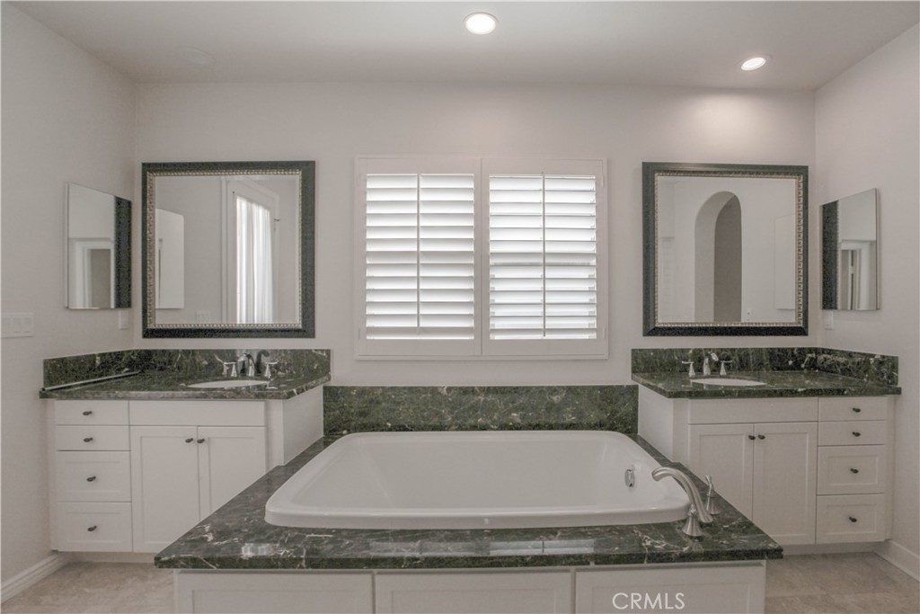 38 Ridge Valley Irvine, CA 92618 - Photo 16 of 39