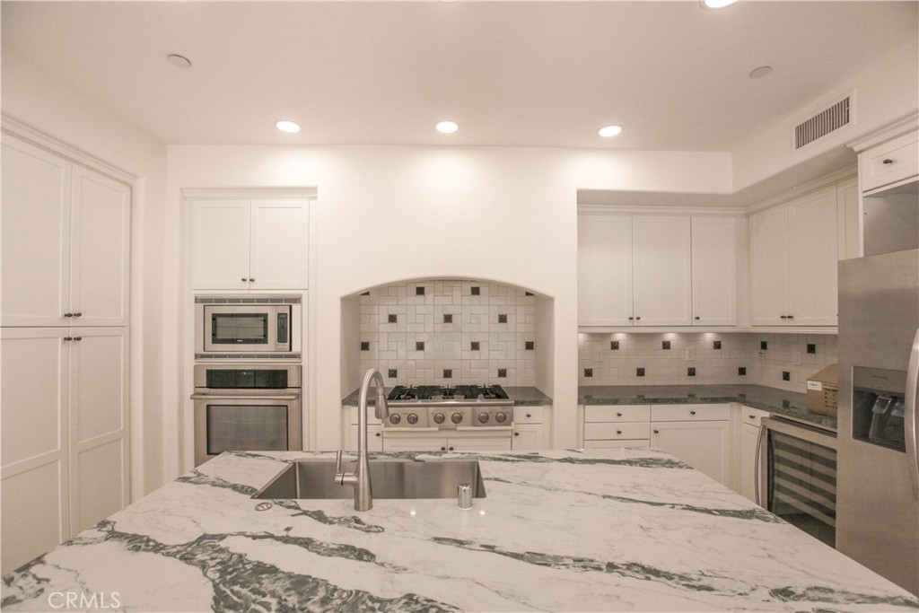 38 Ridge Valley Irvine, CA 92618 - Photo 3 of 39