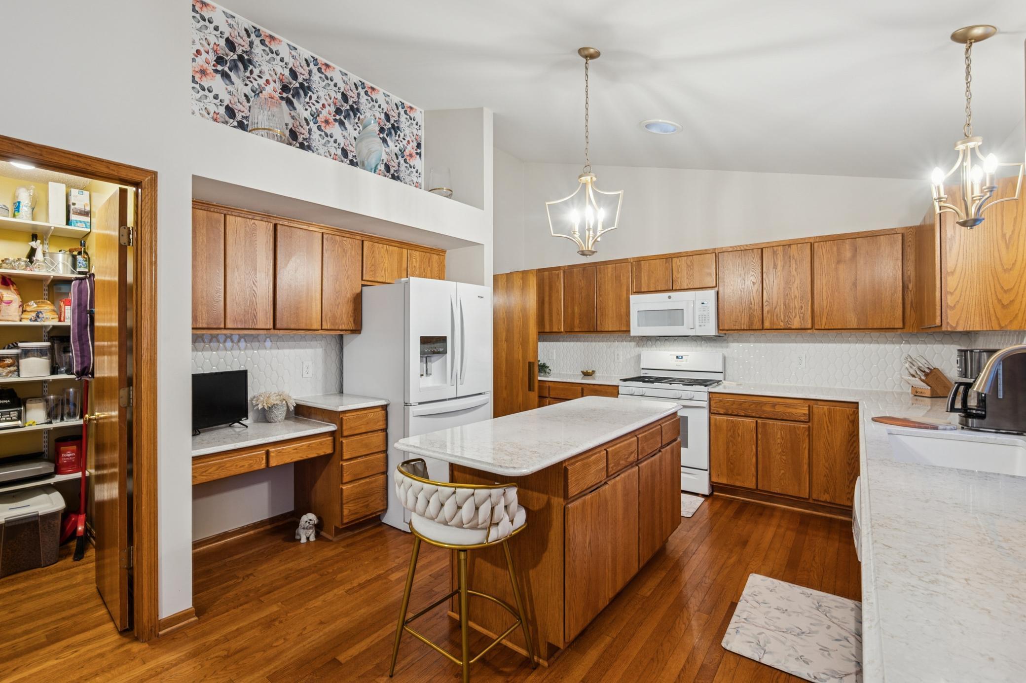 13526 Daisy Court Rosemount, MN 55068 - Photo 4 of 48