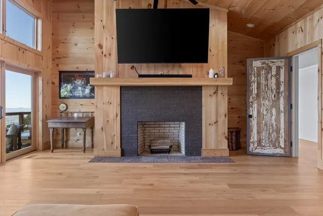 $1,900,000 | 895 Hidden Brow Road, Menlo, GA 30731