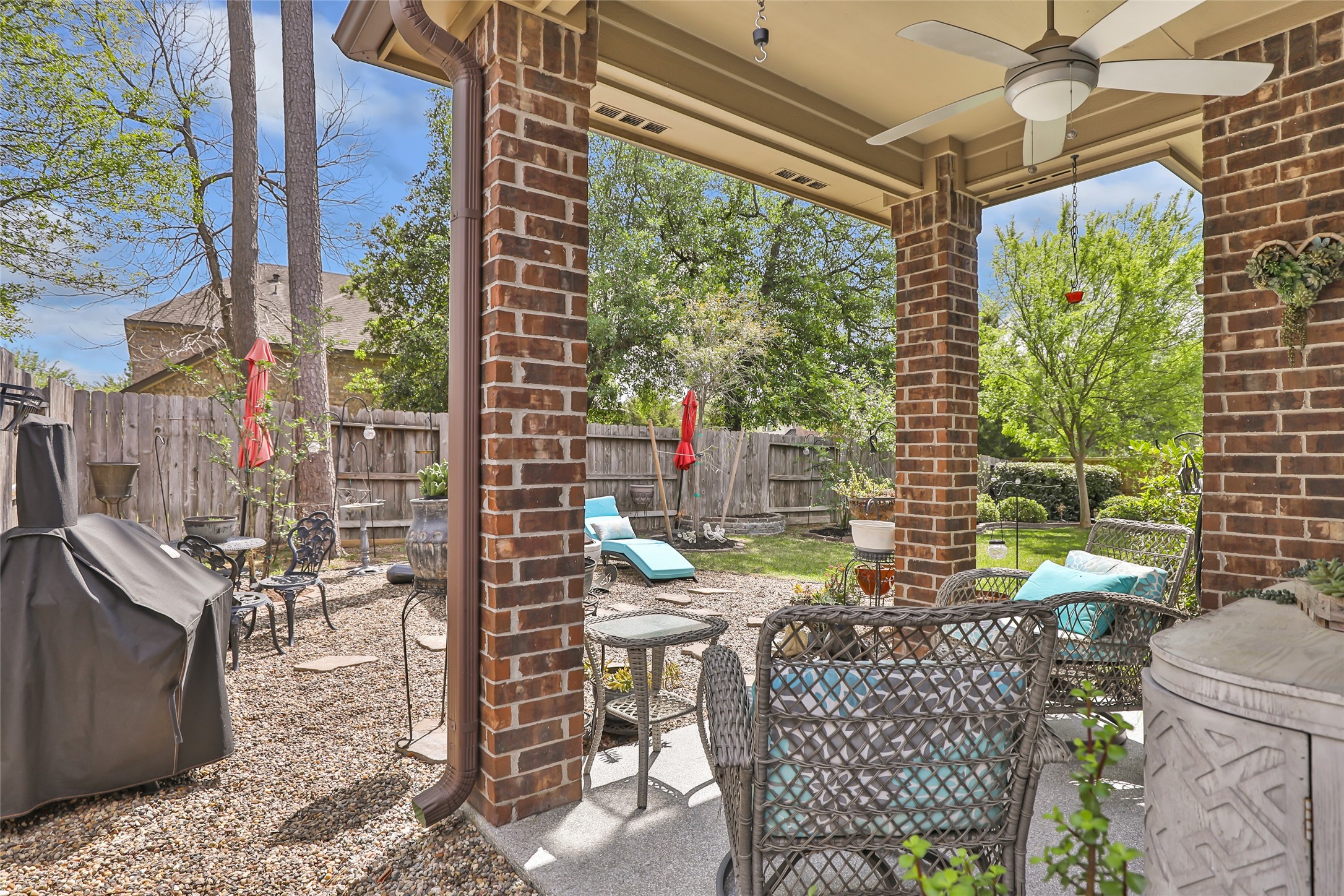 22202 Warm Terrace Lane Spring, TX 77389 - Photo 26 of 31 Backyard covered patio