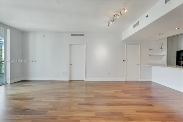 $5,400 | 951 Brickell Avenue, Unit 3607, Miami, FL 33131