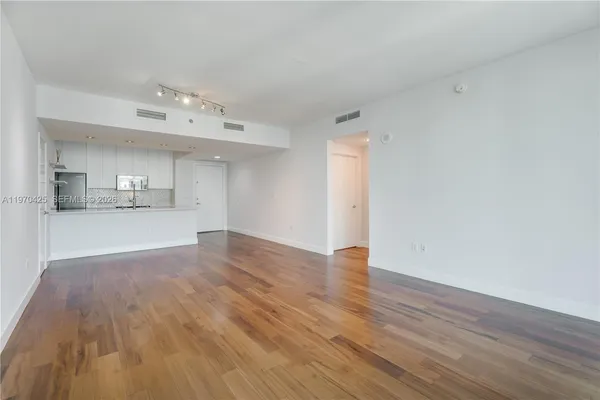 $5,400 | 951 Brickell Avenue, Unit 3607, Miami, FL 33131