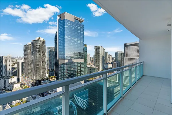 $5,400 | 951 Brickell Avenue, Unit 3607, Miami, FL 33131