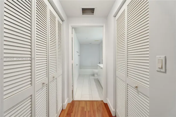 $5,400 | 951 Brickell Avenue, Unit 3607, Miami, FL 33131