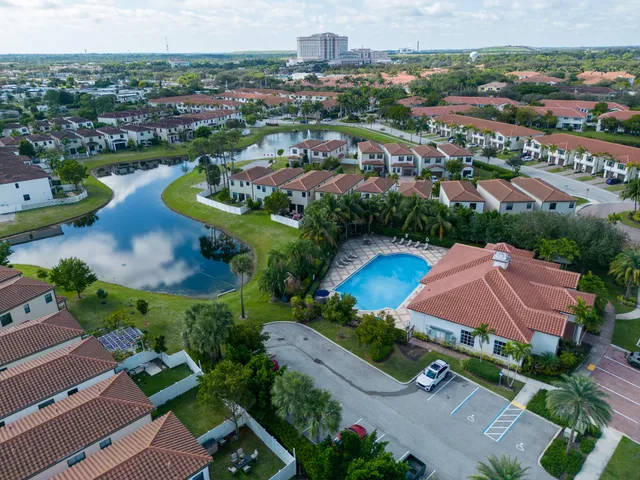 $445,000 | 4407 Hemlock Street, Palm Beach Gardens, FL 33410