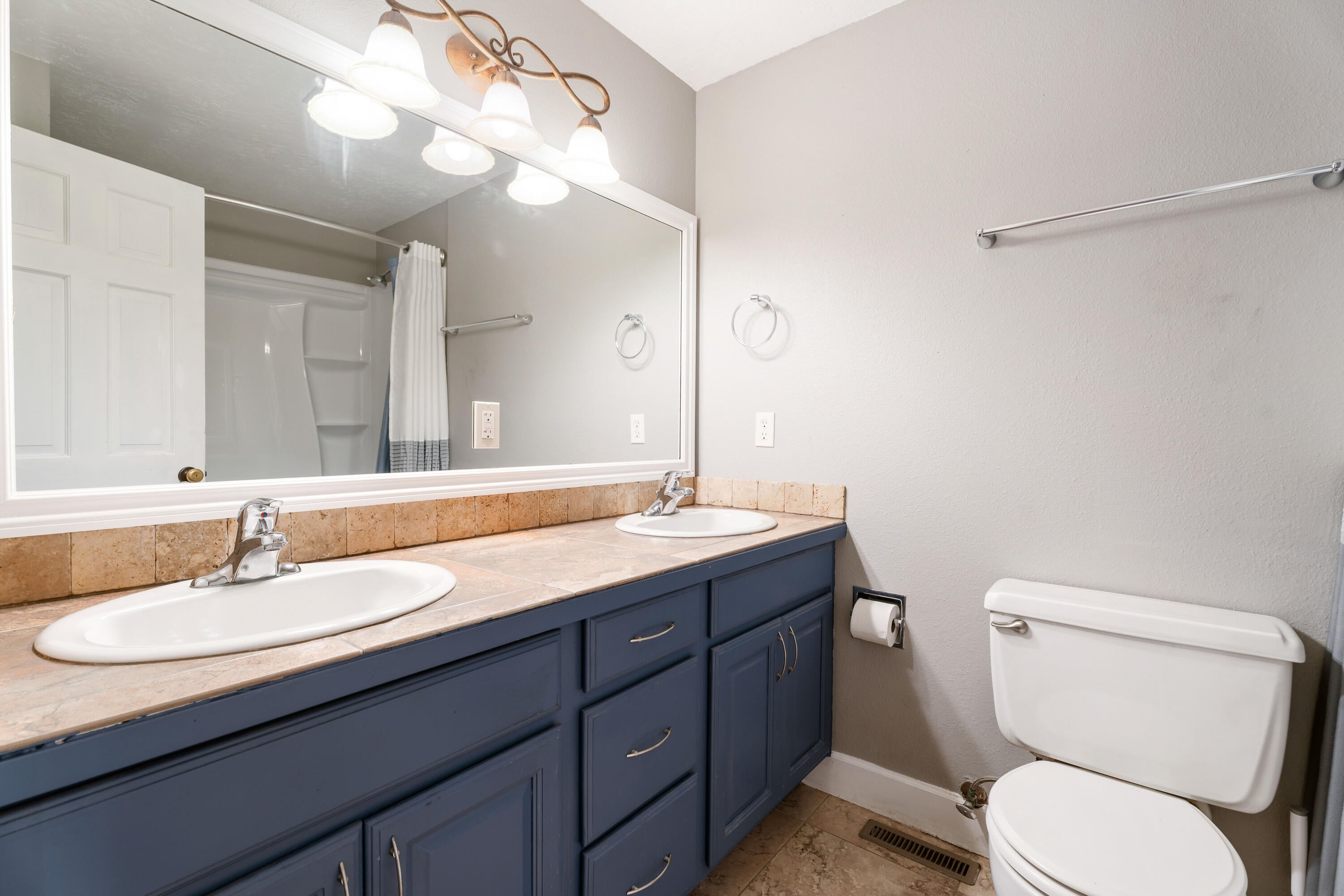 60889 Parrell Road Bend, OR 97702 - Photo 20 of 35 14-New