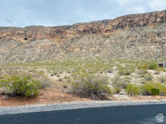 3391 South 850 West Hurricane, UT 84737 - Photo 2 of 16 Mountain view
