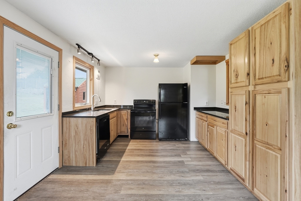 6 Old Farm Road Spencer, MA 01562 - Photo 13 of 24