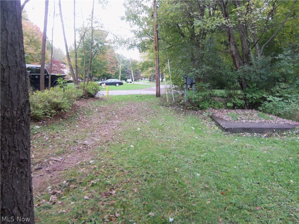 868 Ewing Road Youngstown, OH 44512 - Photo 5 of 17 Gallery Image 5
