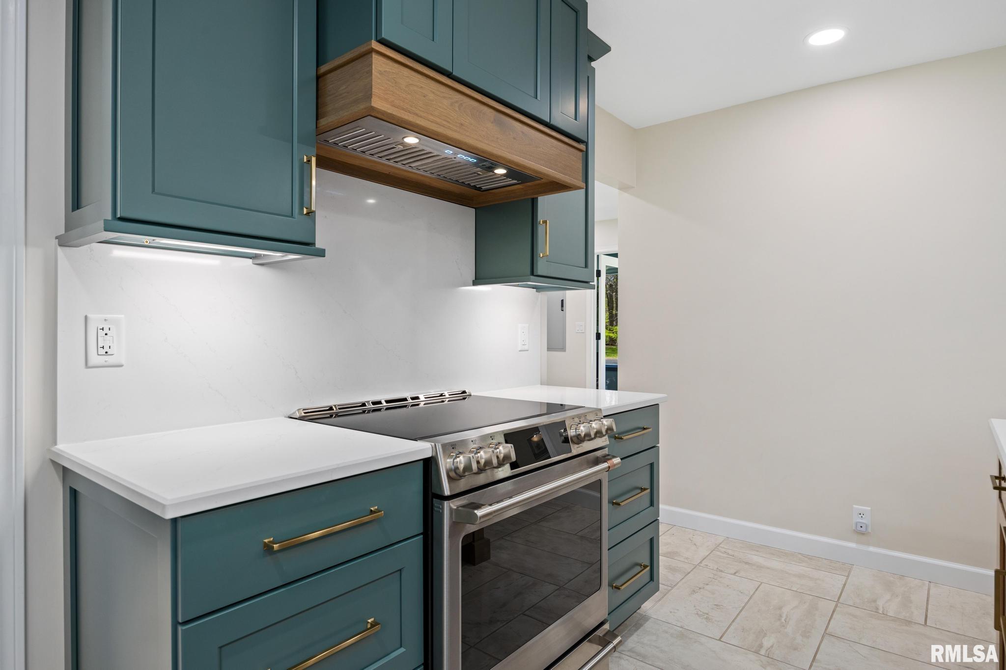 12215 Wake Robin Way Dunlap, IL 61525 - Photo 19 of 82