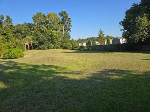 $550,000 | 126 North N Highway, Moncks Corner, SC 29461