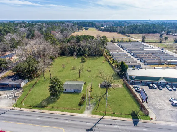 $550,000 | 126 North N Highway, Moncks Corner, SC 29461
