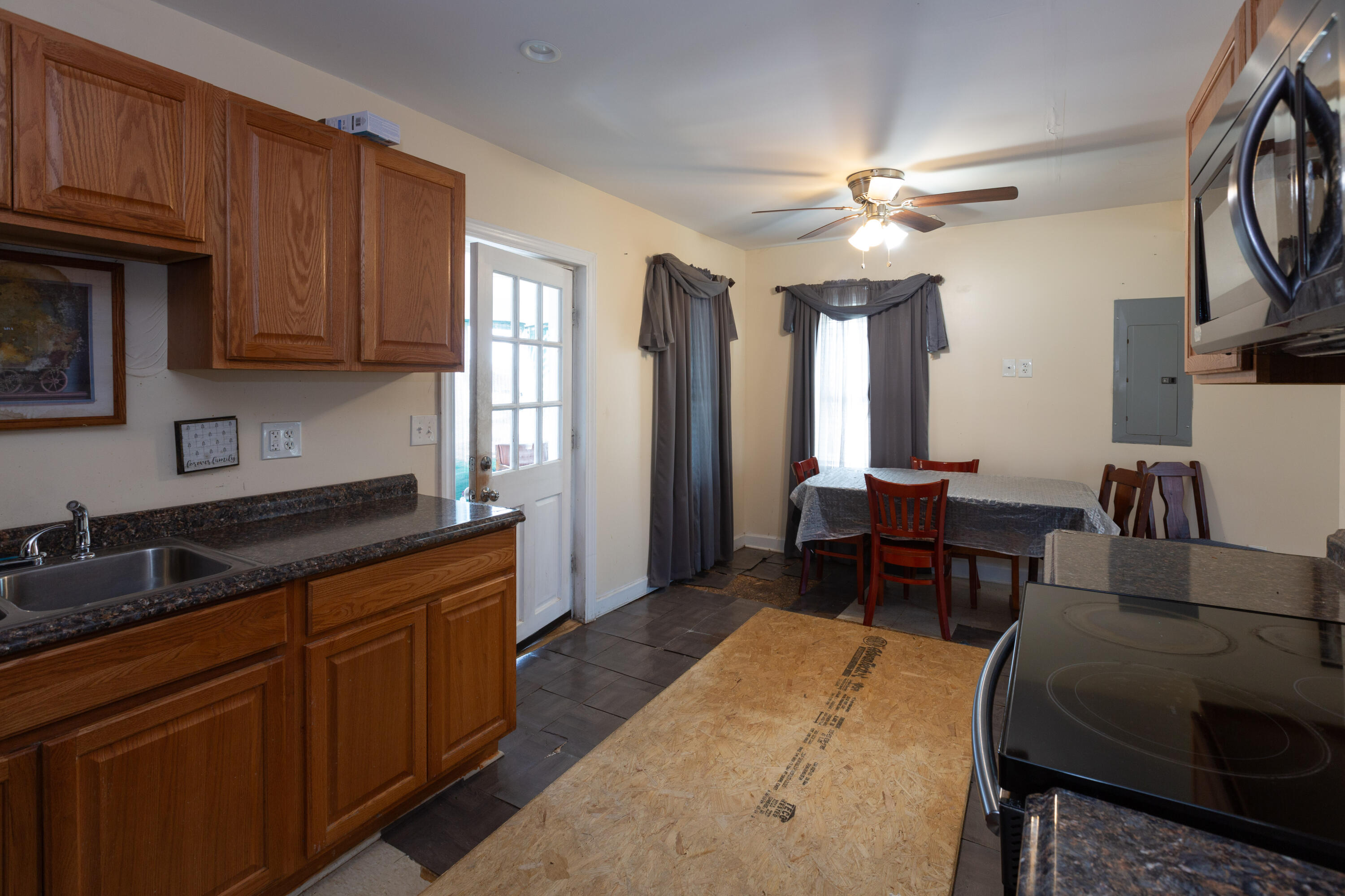 126 North N Highway Moncks Corner, SC 29461 - Photo 31 of 45 126 N Hwy 52_Brett Martin Photography-29