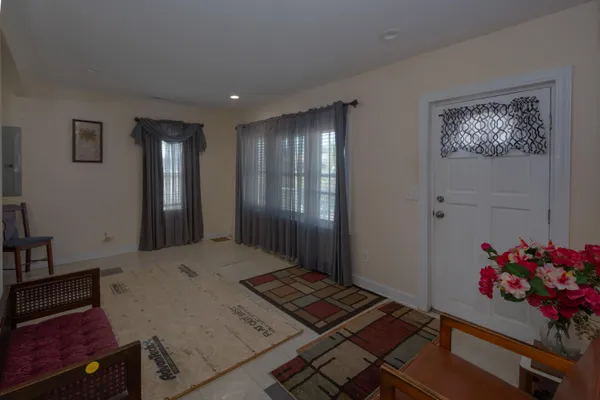 $550,000 | 126 North N Highway, Moncks Corner, SC 29461