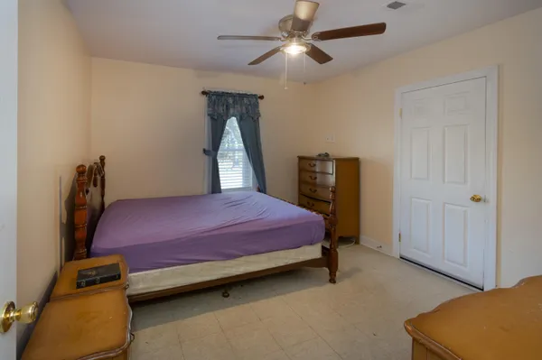 $550,000 | 126 North N Highway, Moncks Corner, SC 29461
