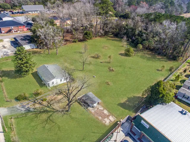 $639,000 | 126 North N Highway, Moncks Corner, SC 29461