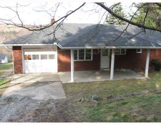 2839 Italy Road Murrysville, PA 15632 - Photo 2 of 12 Exterior Back.