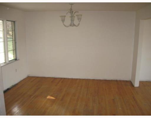 2839 Italy Road Murrysville, PA 15632 - Photo 4 of 12 Dining Room.