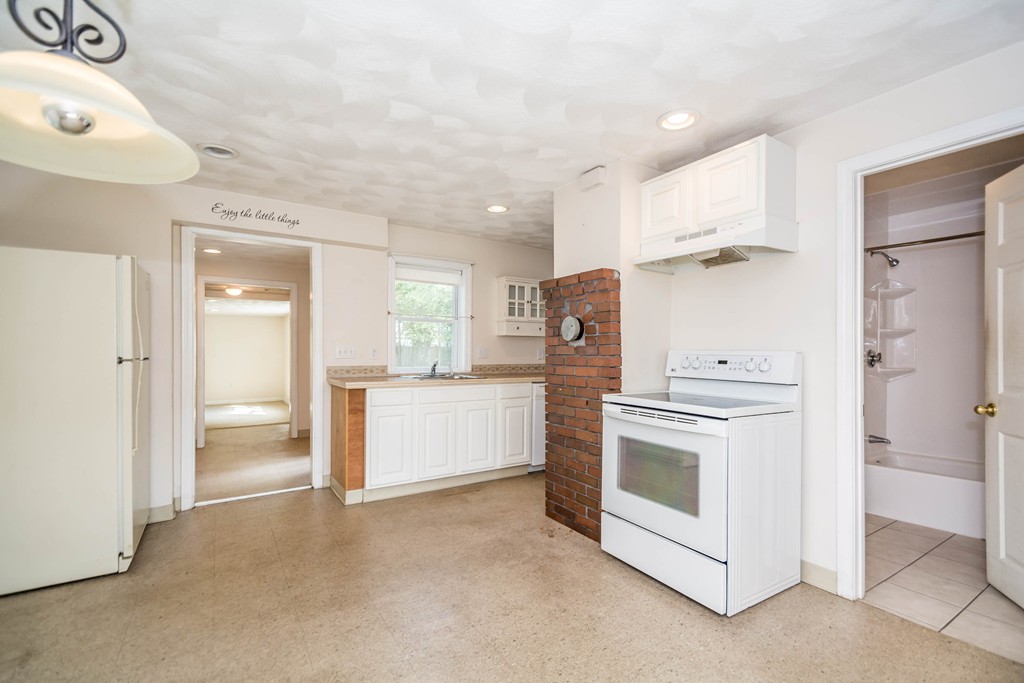 1127 Main Street Reading, MA 01867 - Photo 14 of 30 Gallery Image 14