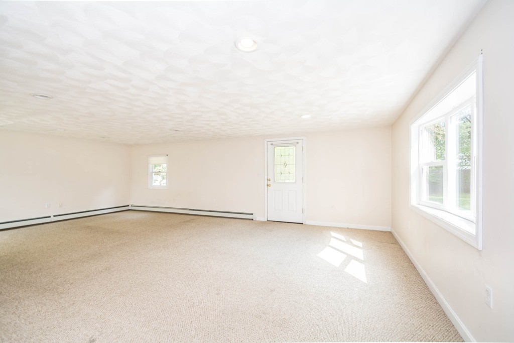 1127 Main Street Reading, MA 01867 - Photo 20 of 30 Gallery Image 20